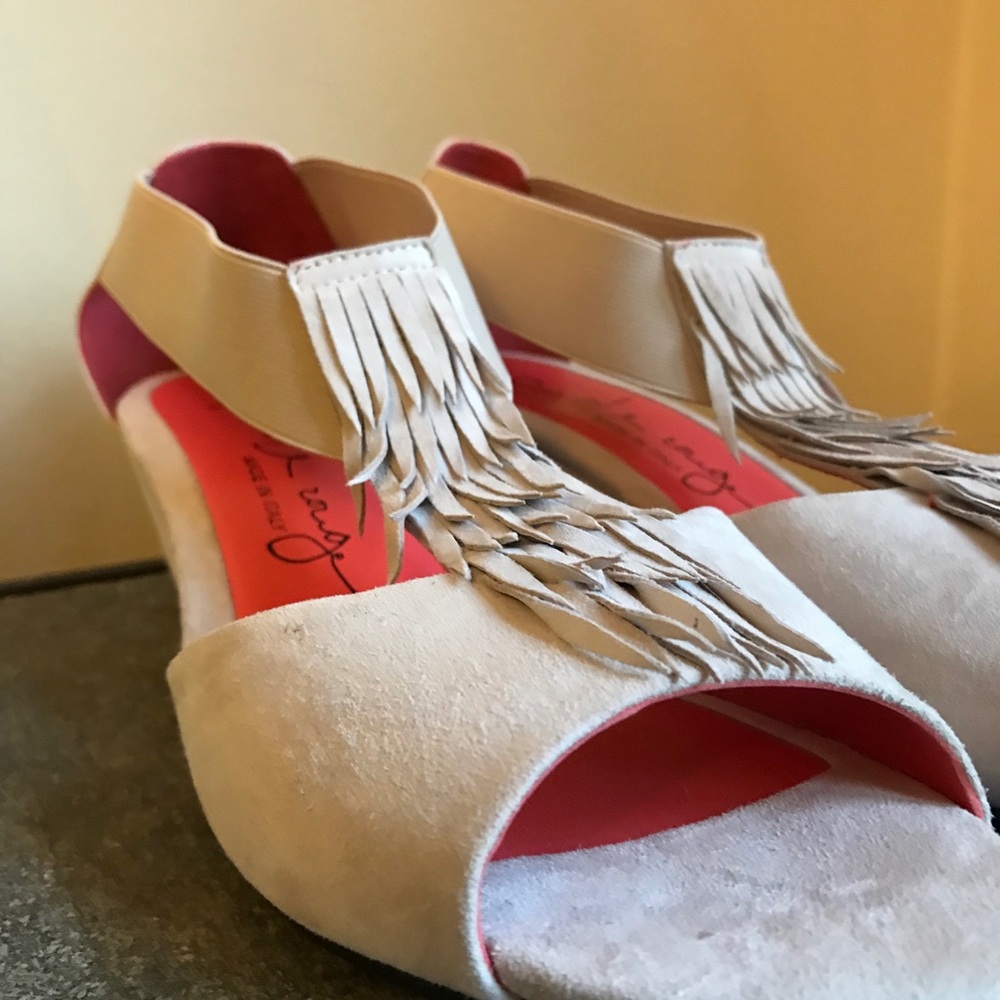 Shoes - Picture 3 of 6
